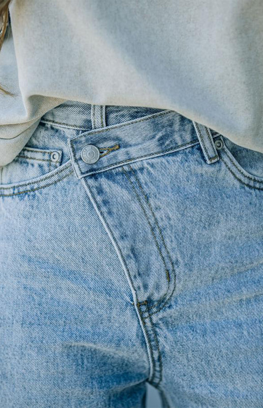 Women's Irregularly Ripped Denim Trousers